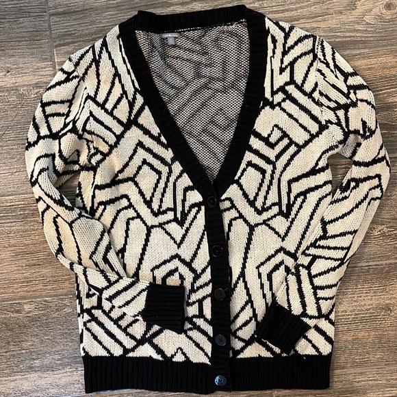 Women s Cardigan - Picture 3 of 5